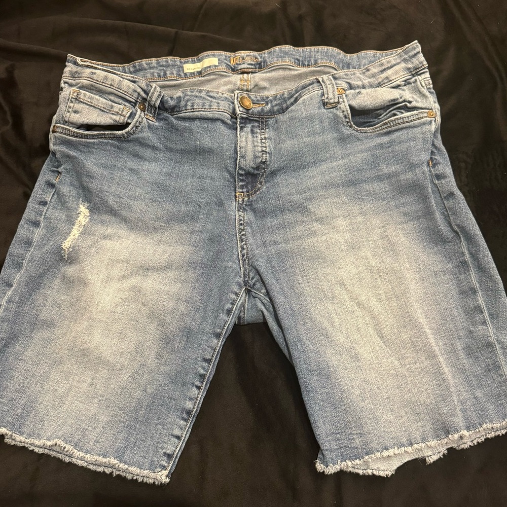 Kut from the Kloth Bermuda Shorts